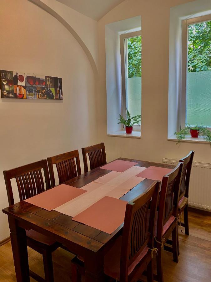 Grande Familia Apartman Apartment Eger Ngoại thất bức ảnh